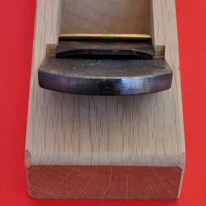 Primer plano Cepillo japonés para madera HORAI S-211 Kanna 60mm Japón herramienta carpintería