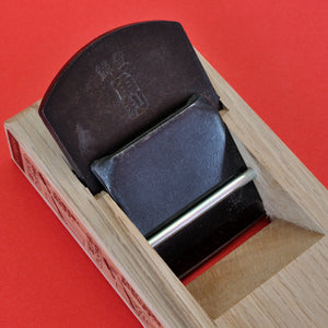 Primer plano Hoja Cepillo japonés para madera Kakuri kanna 42 mm Japón herramienta carpintería